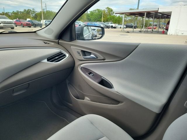 2022 Chevrolet Malibu LS