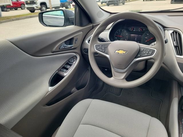 2022 Chevrolet Malibu LS