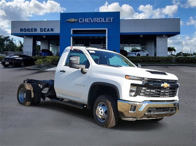 2025 Chevrolet Silverado 3500 HD WT DRW