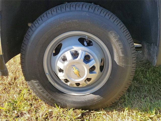 2025 Chevrolet Silverado 3500 HD WT DRW