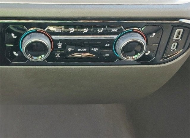 2025 Chevrolet Silverado 3500 HD LT