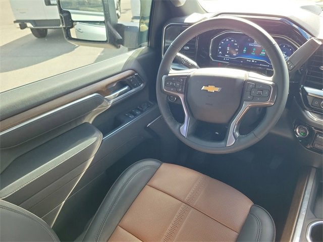 2025 Chevrolet Silverado 3500 HD High Country DRW