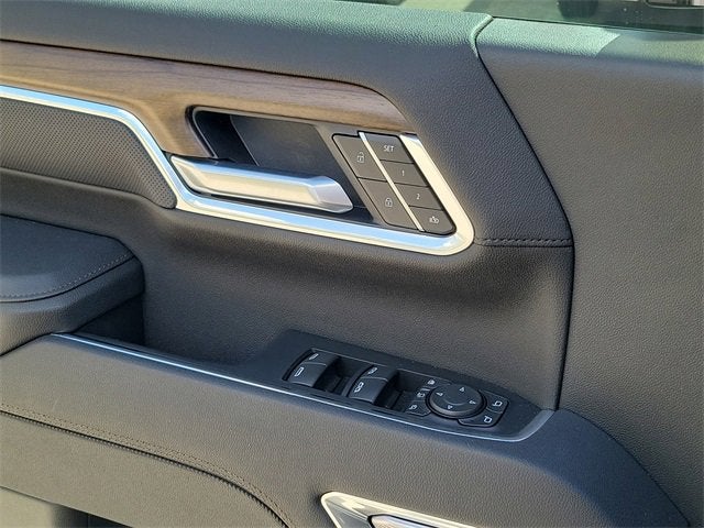 2025 Chevrolet Silverado 3500 HD High Country DRW