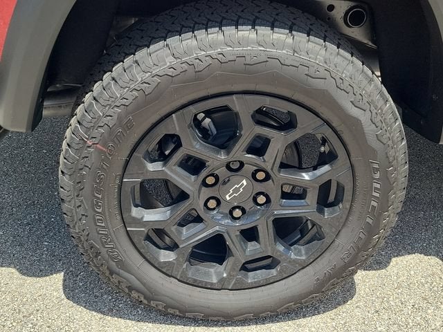 2026 Chevrolet Colorado Trail Boss - Photo 3