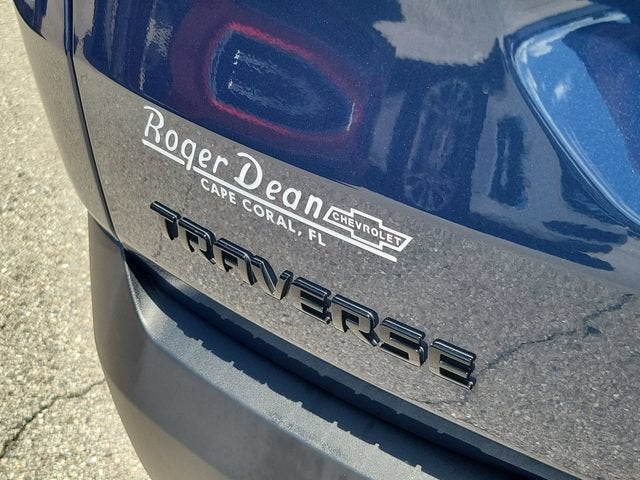 2022 Chevrolet Traverse LT Cloth