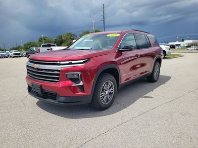 2025 Chevrolet Traverse LT