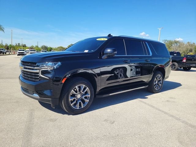 2024 Chevrolet Suburban LT