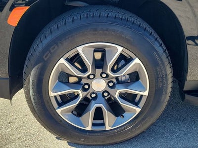 2024 Chevrolet Suburban LT