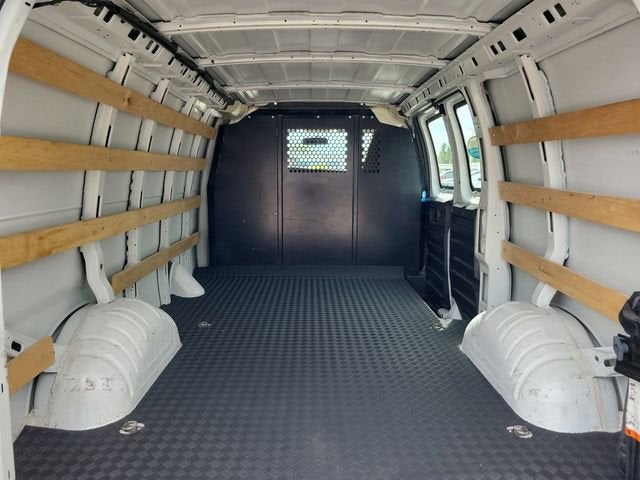 2024 GMC Savana Cargo 2500 Work Van