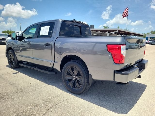 2023 Nissan Titan SV