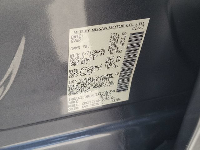2023 Nissan Titan SV