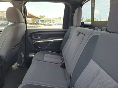 2023 Nissan Titan SV
