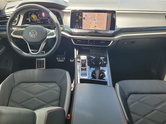 2024 Volkswagen Atlas 2.0T Peak Edition SEL