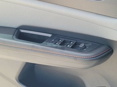 2024 Volkswagen Atlas 2.0T Peak Edition SEL