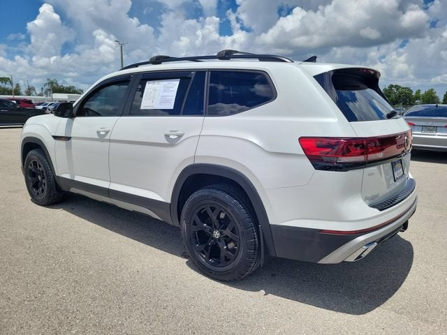 2024 Volkswagen Atlas 2.0T Peak Edition SEL