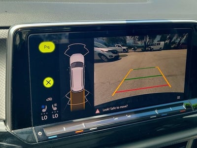 2024 Volkswagen Atlas 2.0T Peak Edition SEL