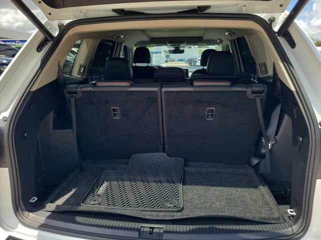 2024 Volkswagen Atlas 2.0T Peak Edition SEL