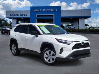 2025 Toyota RAV4 LE
