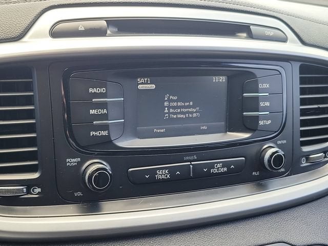 2017 Kia Sorento LX