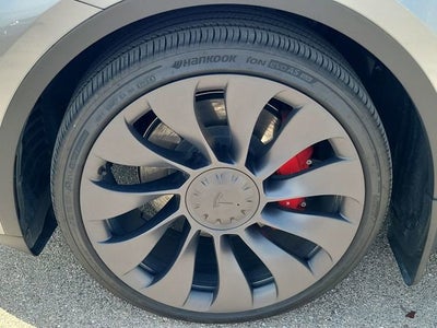 2024 Tesla Model Y Performance