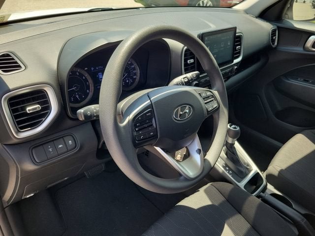 2022 Hyundai Venue SE