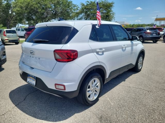 2022 Hyundai Venue SE