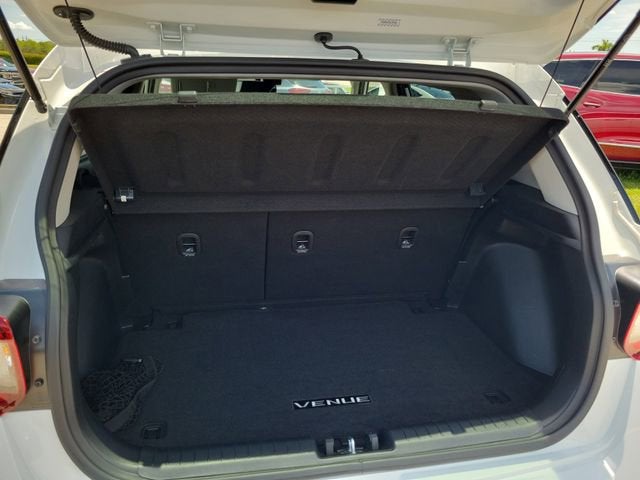 2022 Hyundai Venue SE