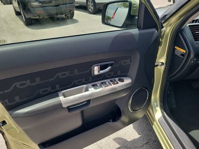 2012 Kia Soul +