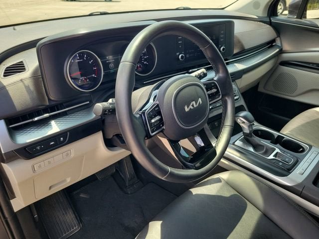 2023 Kia Carnival LX