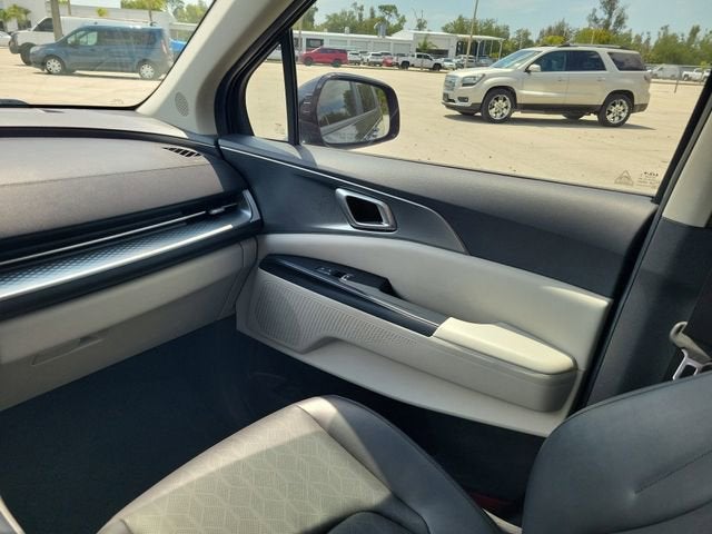 2023 Kia Carnival LX