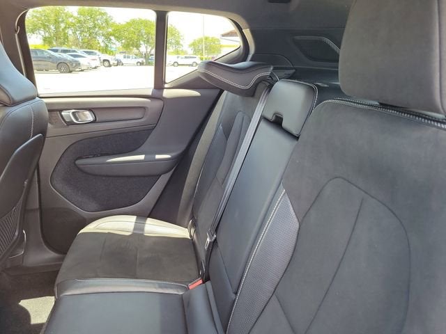 2019 Volvo XC40 Momentum
