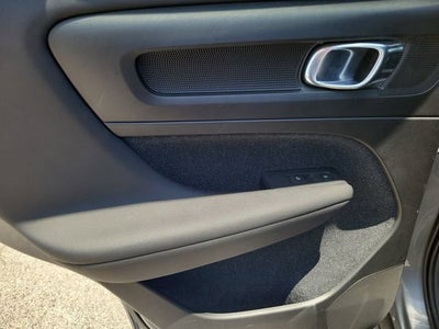2019 Volvo XC40 Momentum
