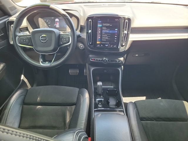 2019 Volvo XC40 Momentum