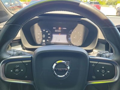 2019 Volvo XC40 Momentum