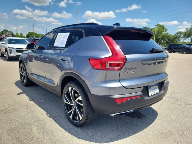 2019 Volvo XC40 Momentum
